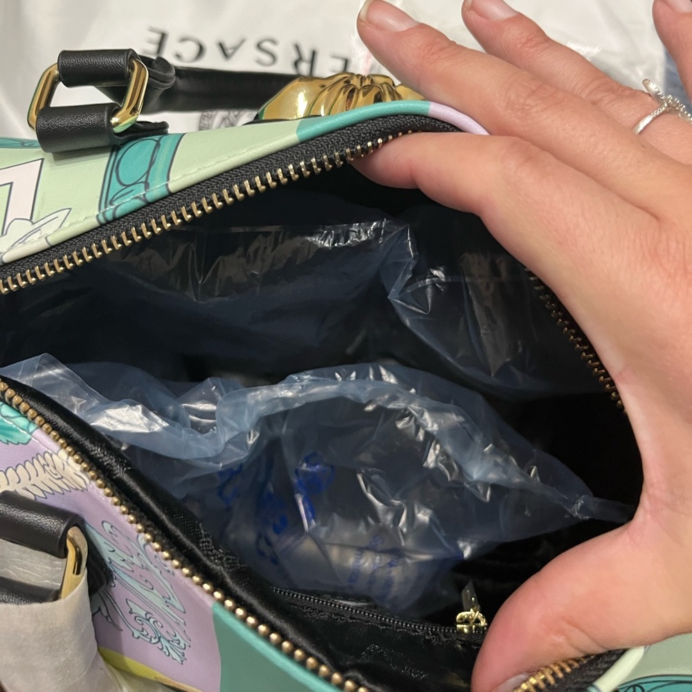 Brand New Gianni Versace Bag - Picture 7 of 9